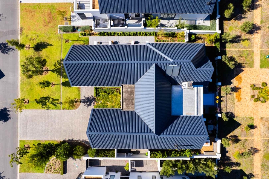 To Let 4 Bedroom Property for Rent in Val De Vie Estate Western Cape